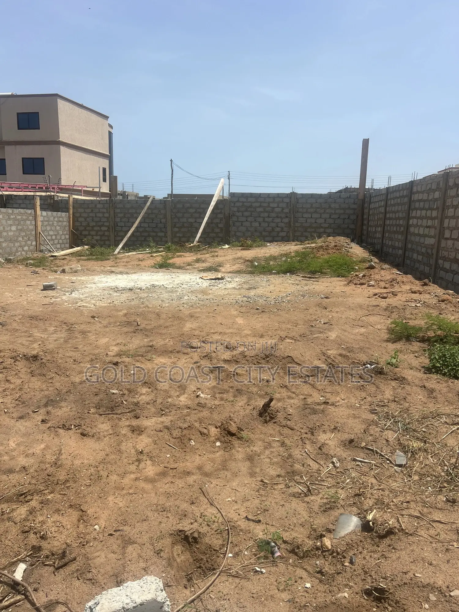Land For Sale At Manet East Airport