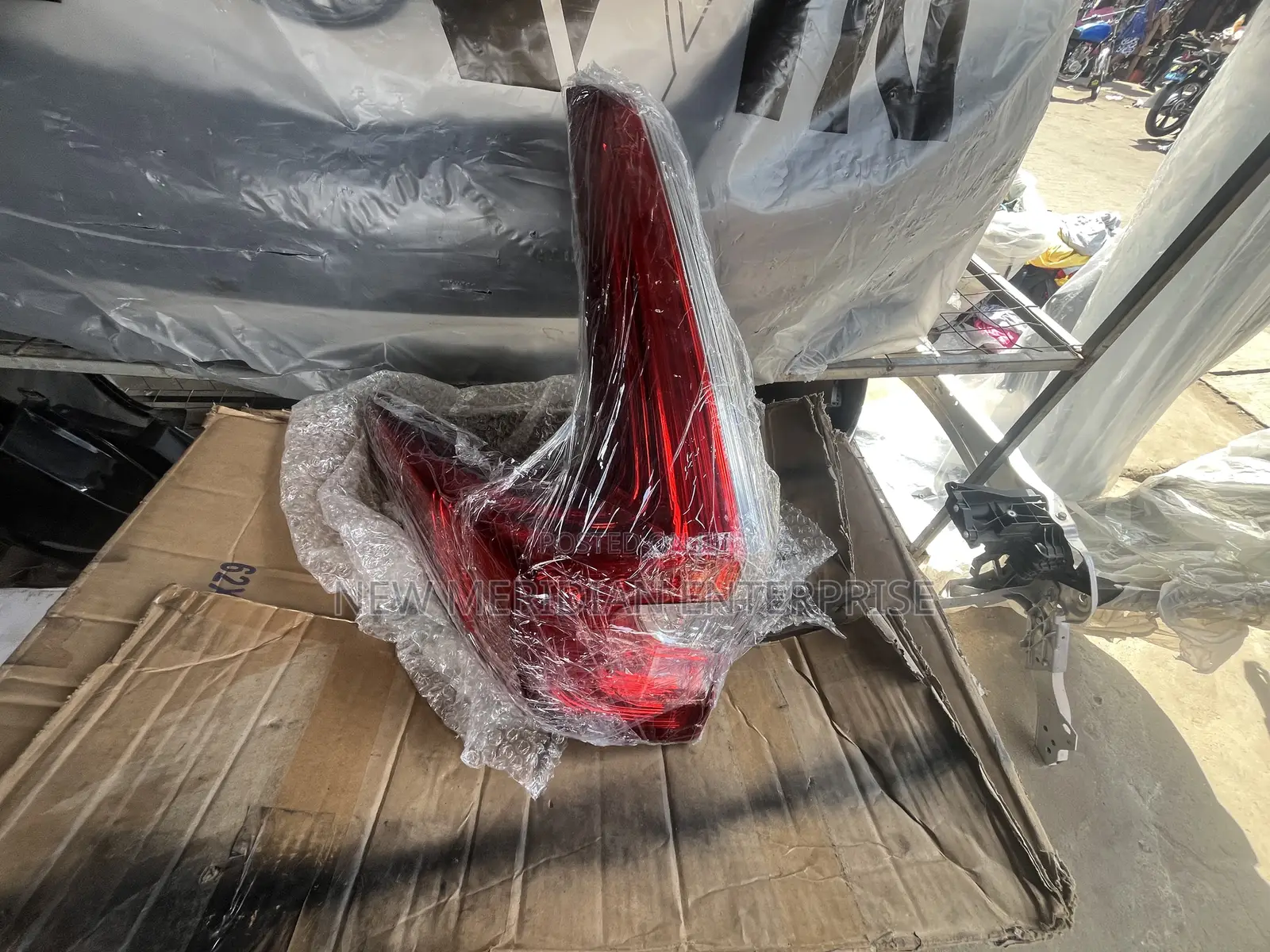 Honda CRV 2017-2022 Taillight Available