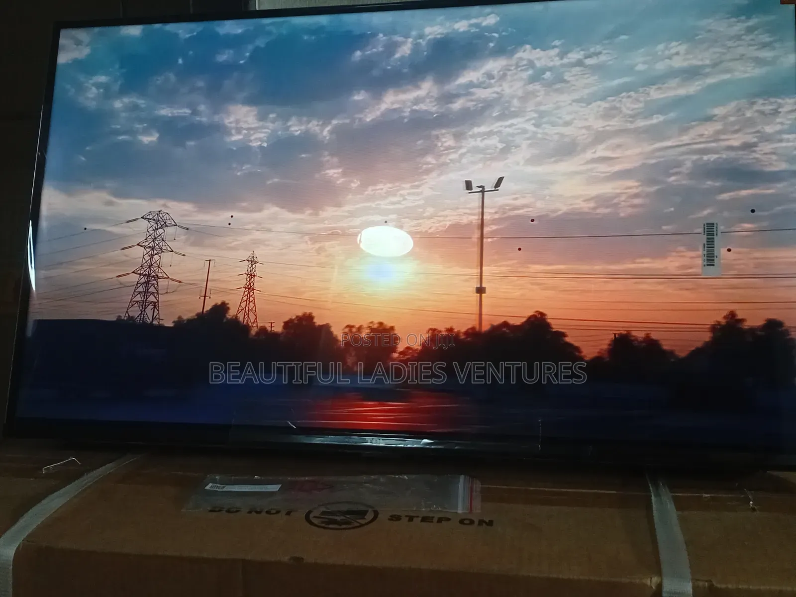 TCL 32” Hd Entertainment Tv for Family Enjoyment
