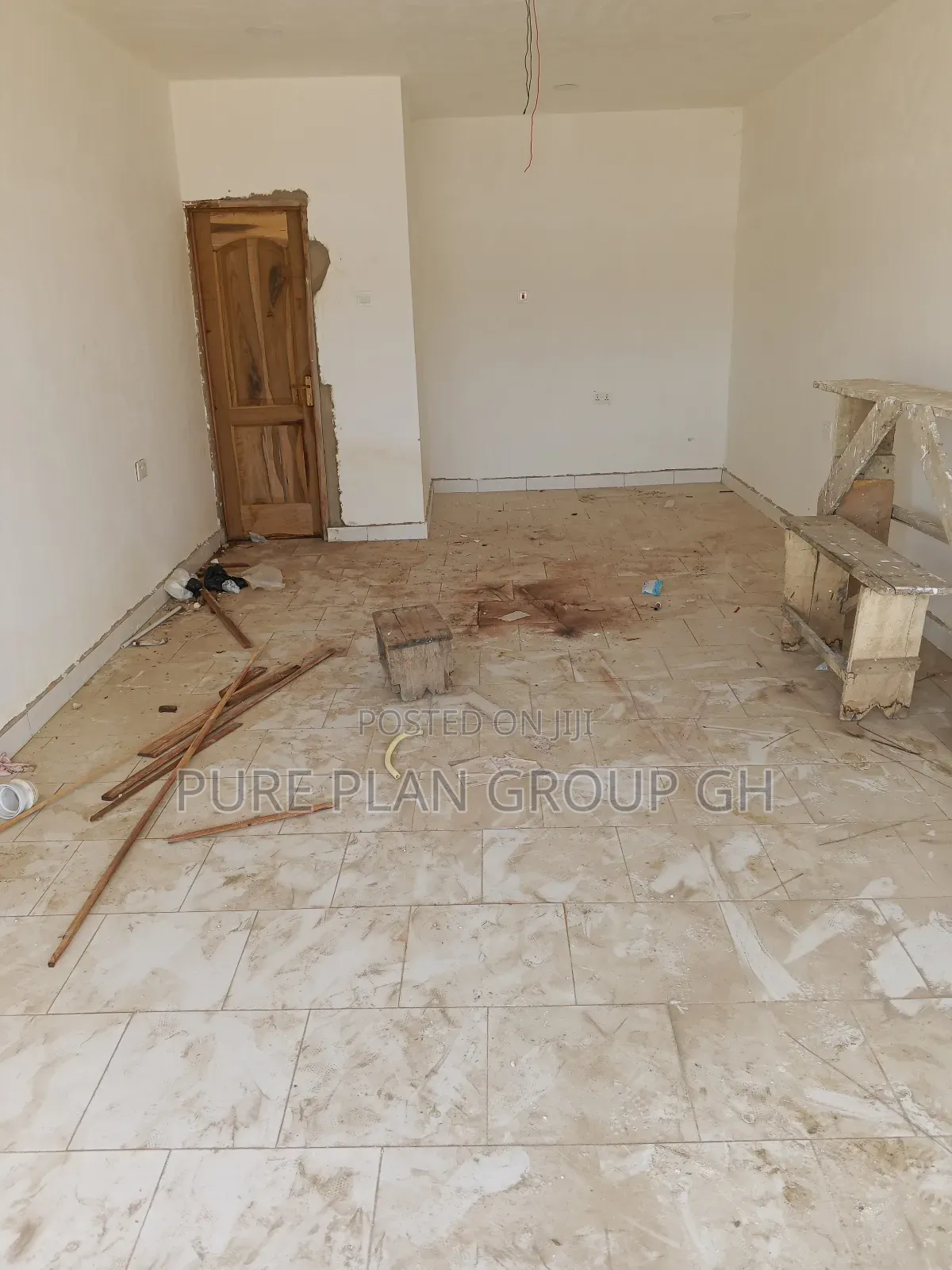 9x20sqm ( Feet) Shop Available For Rent At Ofankor