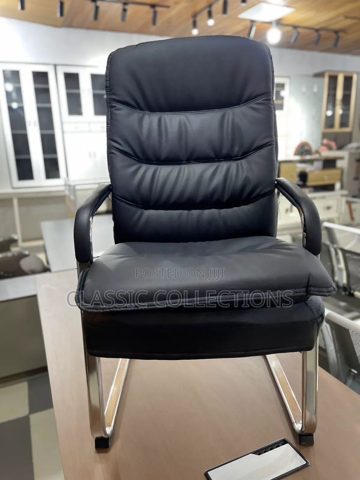 Visitors Chair