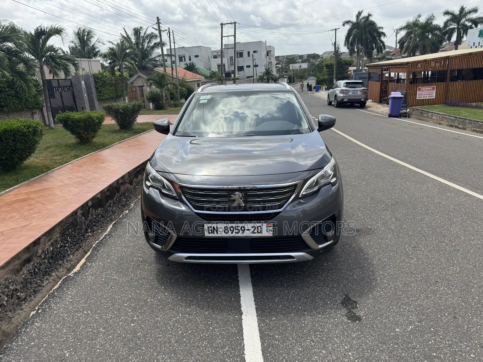 Peugeot 5008 1.6 BlueHDi 120 2020 Gray