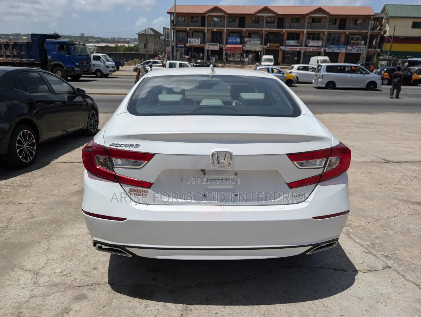 Honda Accord EX-L (2.0L 4cyl Turbo 10A) 2019 White