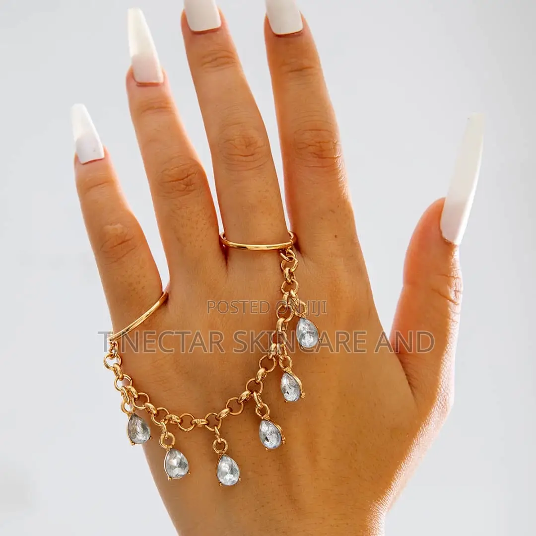 Ladies Hand Chain