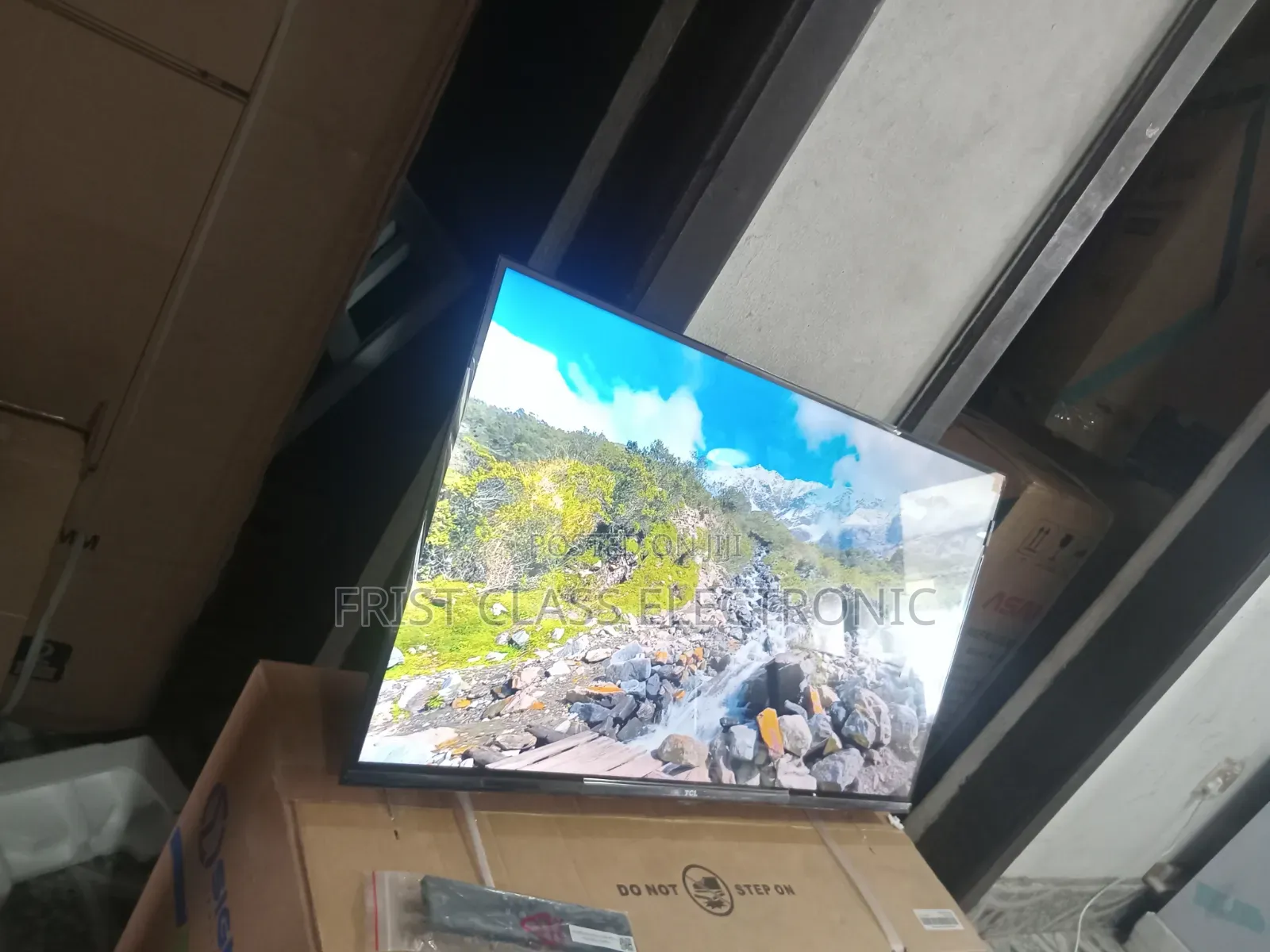 TCL Smart Tv Glow That Makes Colors Feel Alive