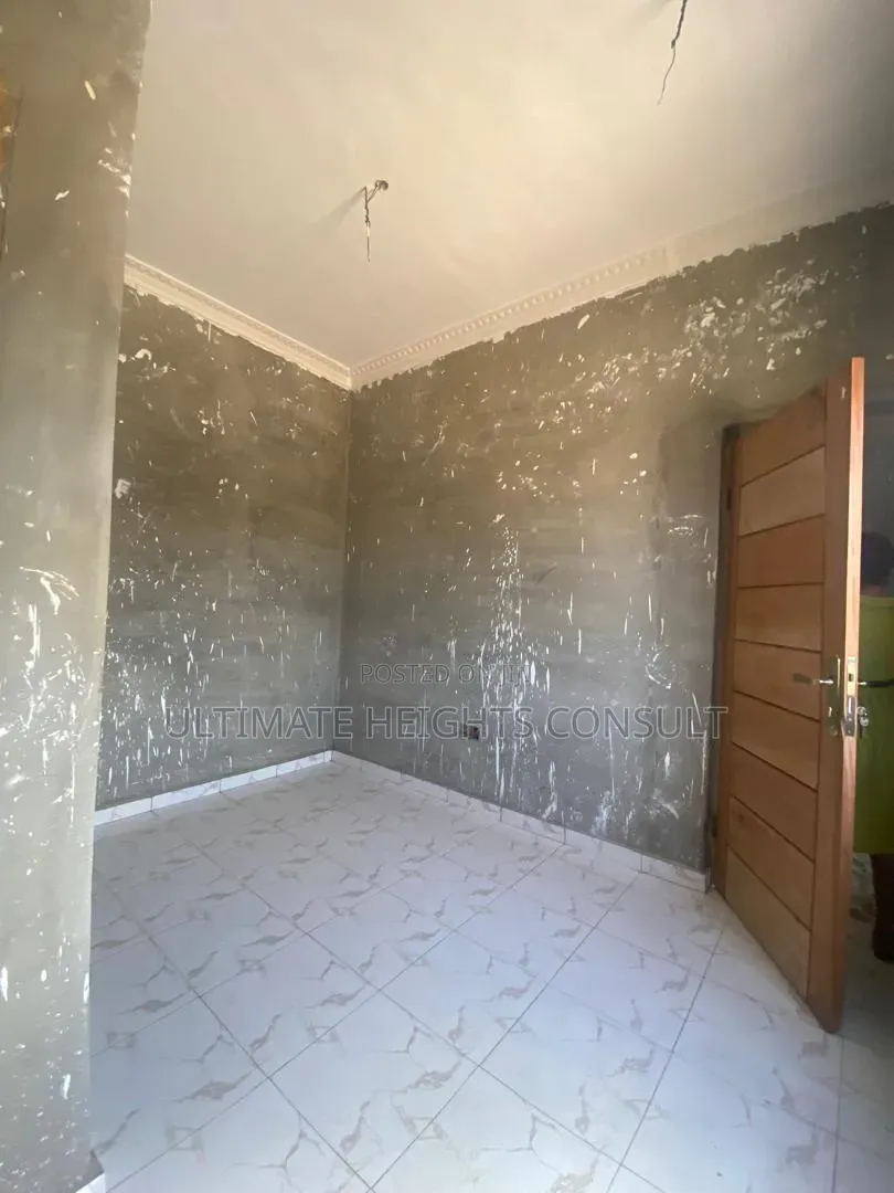 1bdrm Apartment in Lapaz Race Course, Nyanmekye for rent