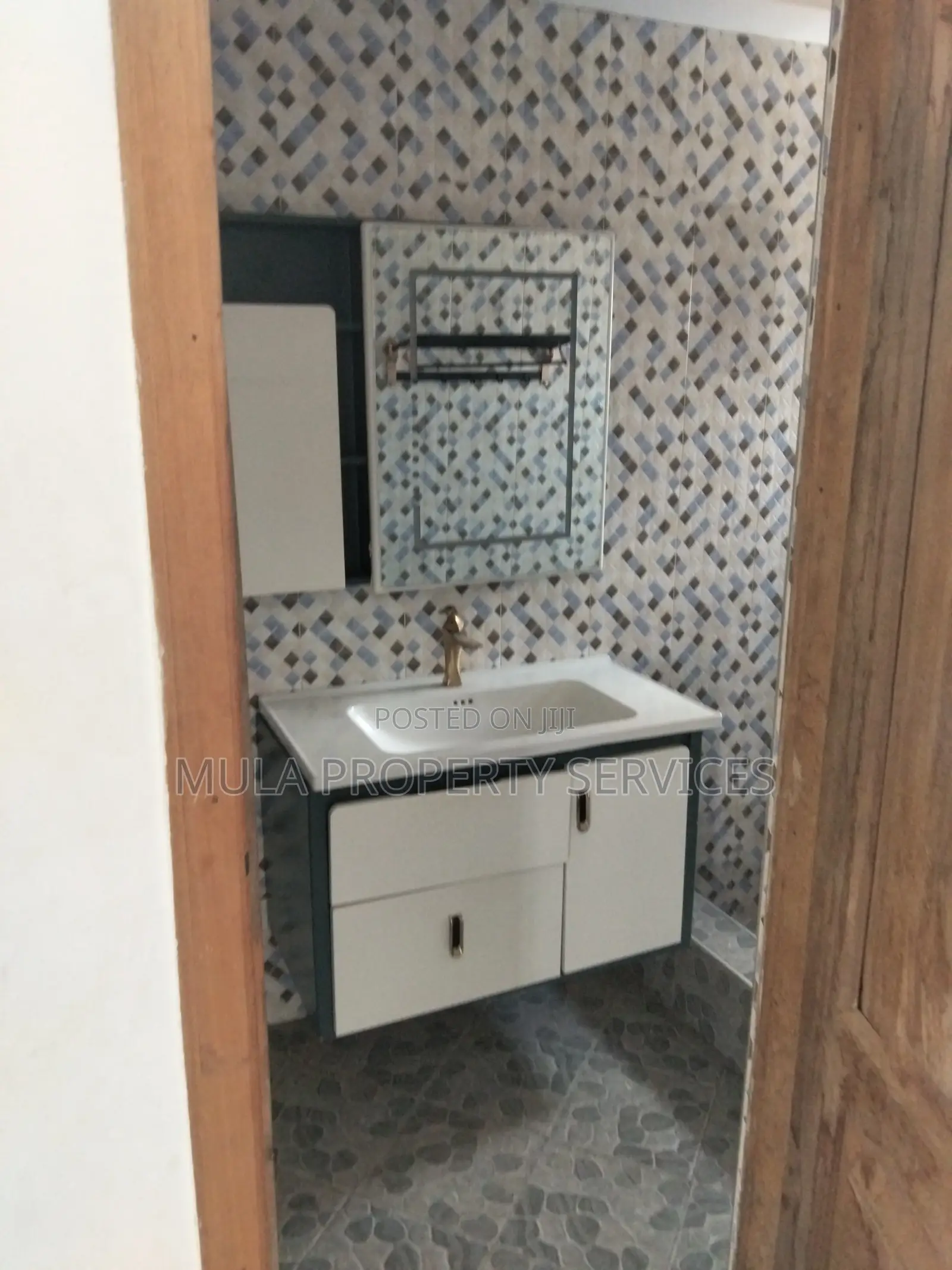 2bdrm Apartment in Mula Property, Ofankor for rent