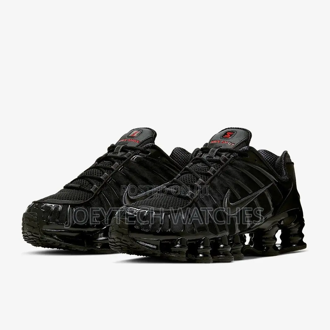 Nike Shox Tl “Triple Black”.