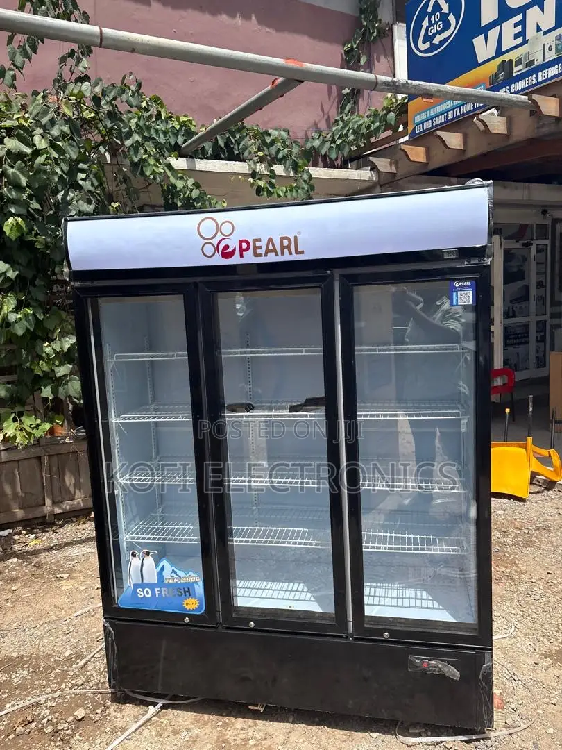 Spacious Pearl 950l Beverage Display Fridge