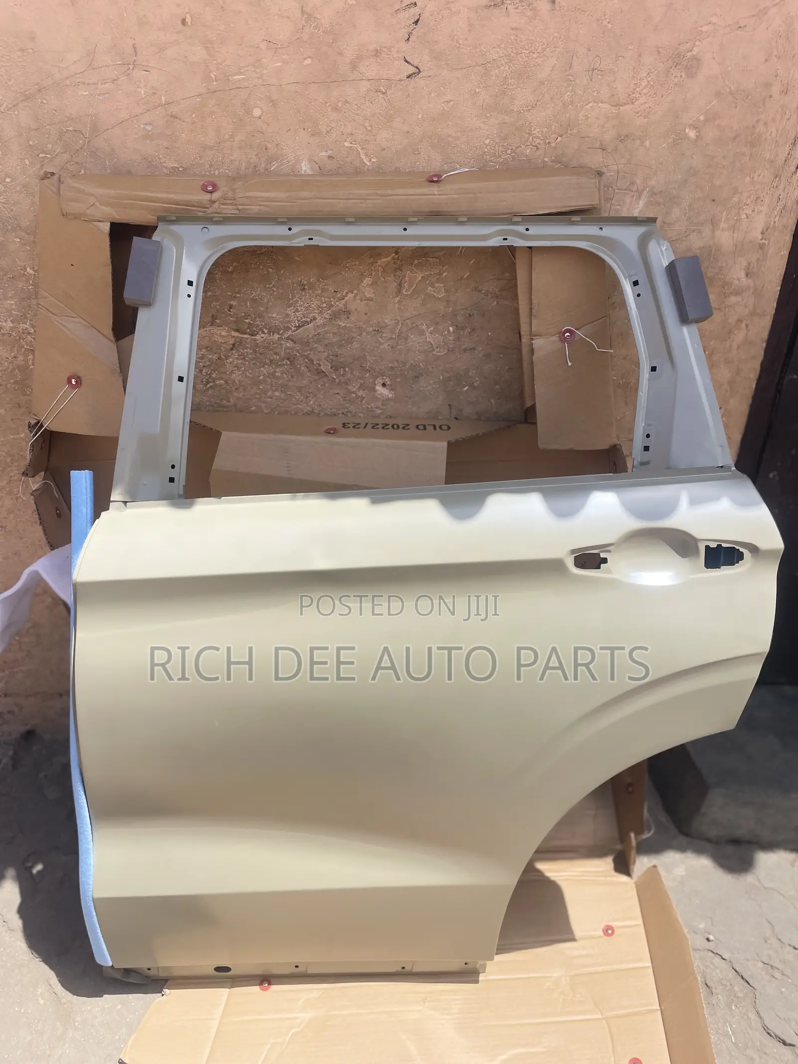 Mitsubishi Outlander 23 Back Door 2022 2023 2024 2025 Boors All Sides