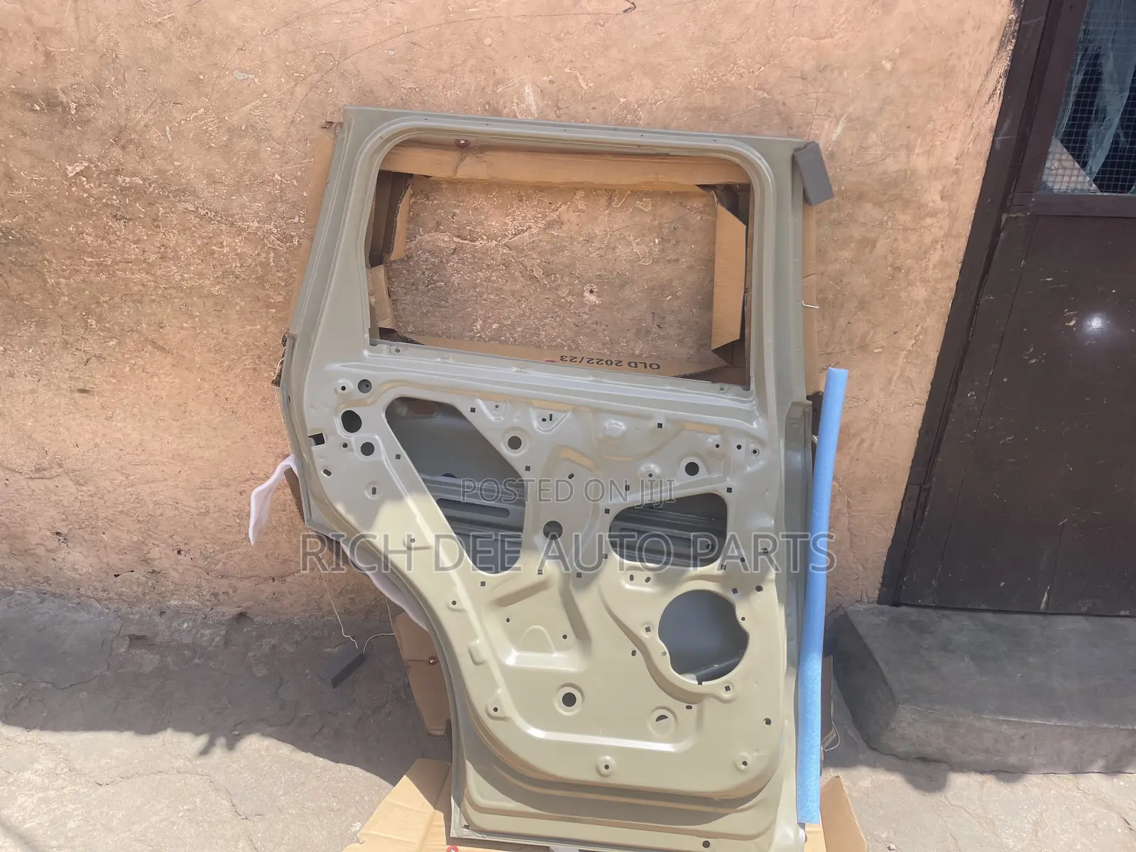 Mitsubishi Outlander 23 Back Door 2022 2023 2024 2025 Boors All Sides