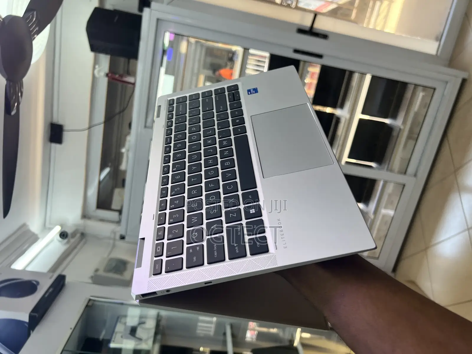 Laptop HP EliteBook 1040 G8 32GB Intel Core i7 SSD 512GB