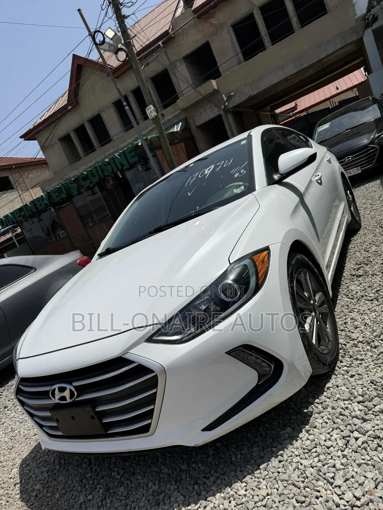 Hyundai Elantra Value Edition Sedan FWD (2.0L 4cyl 6A) 2017 White