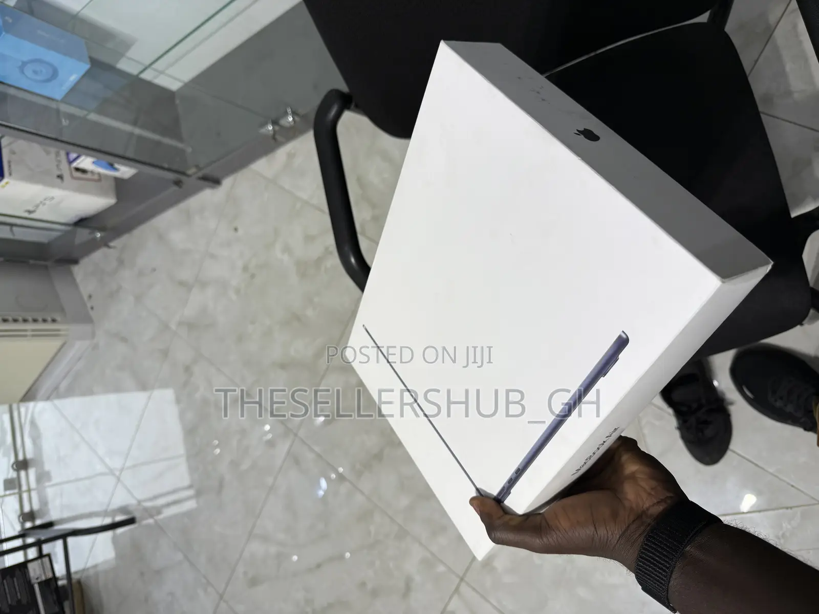 New Laptop Apple MacBook Air 2025 M4 13-inch 16GB Apple M4 SSD 512GB