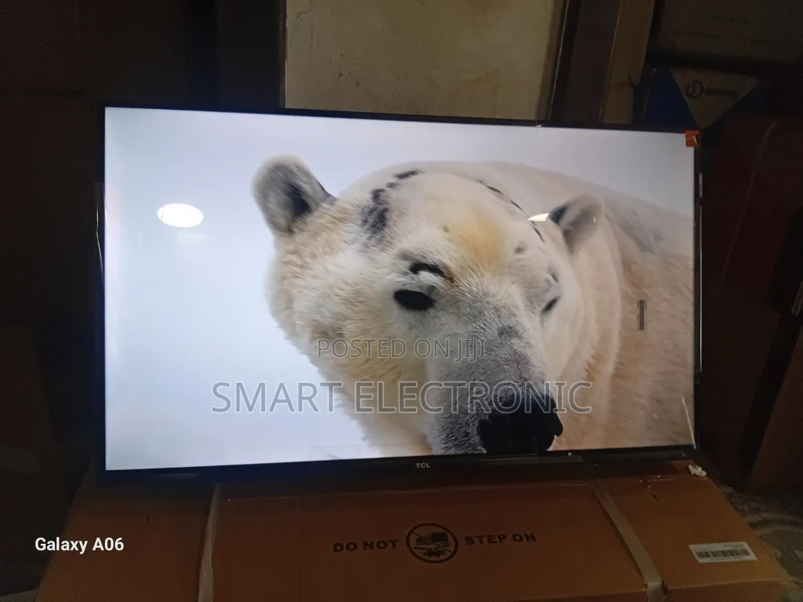 TCL 32” Hd Smart Television – Everyday Viewing Upgrade
