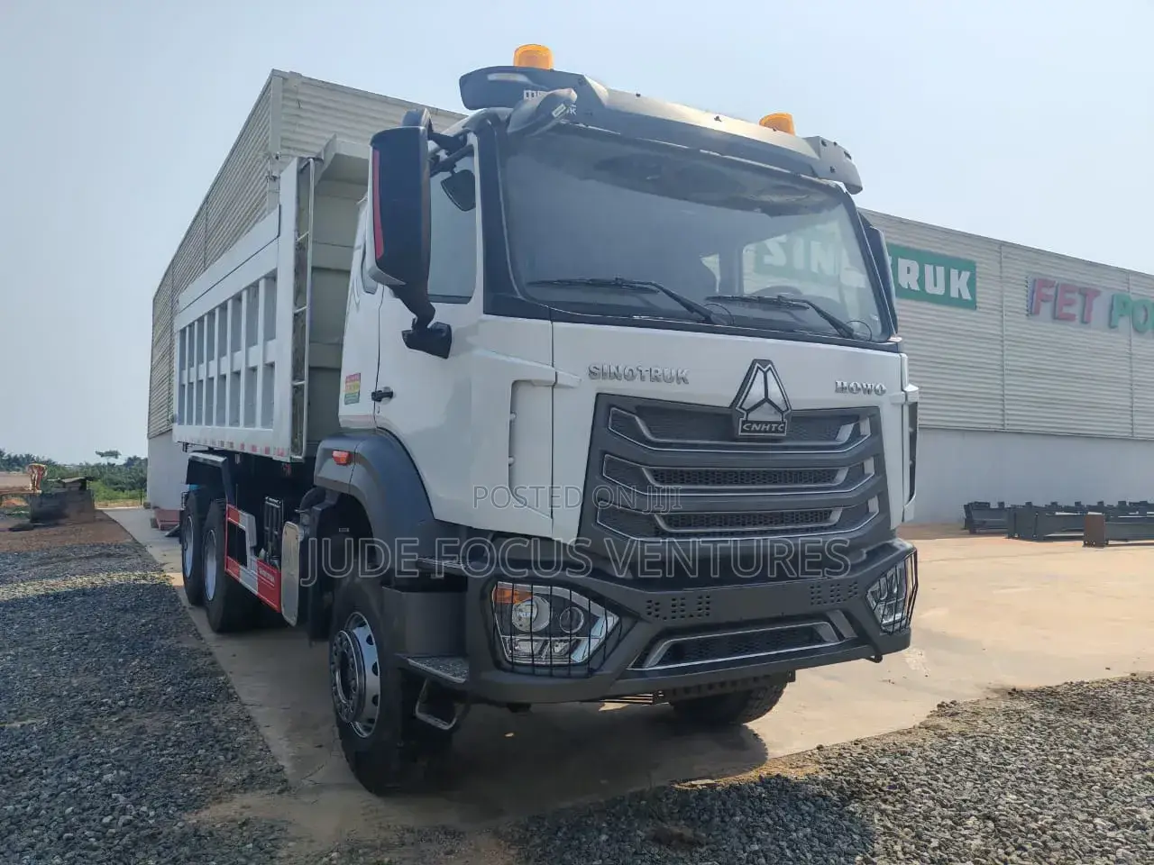 Sinotruk Howo Nx Tipper Trucks