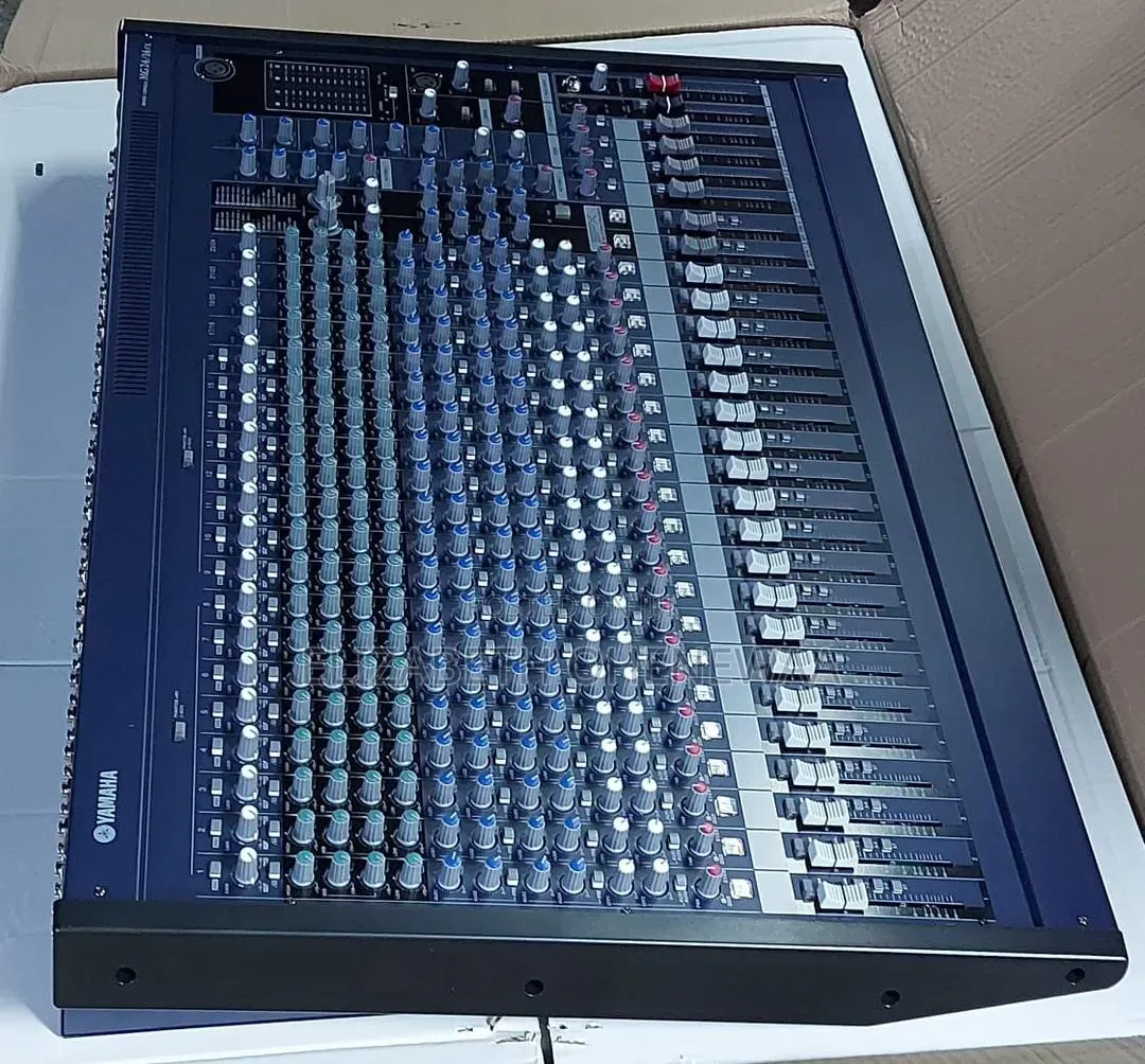Yamaha 32 Channel Mixer
