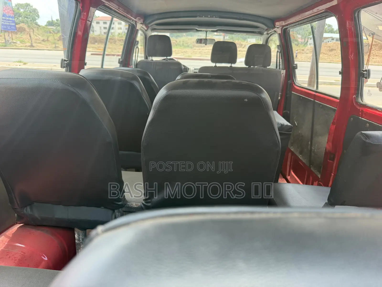 Toyota HiAce 2010 Red