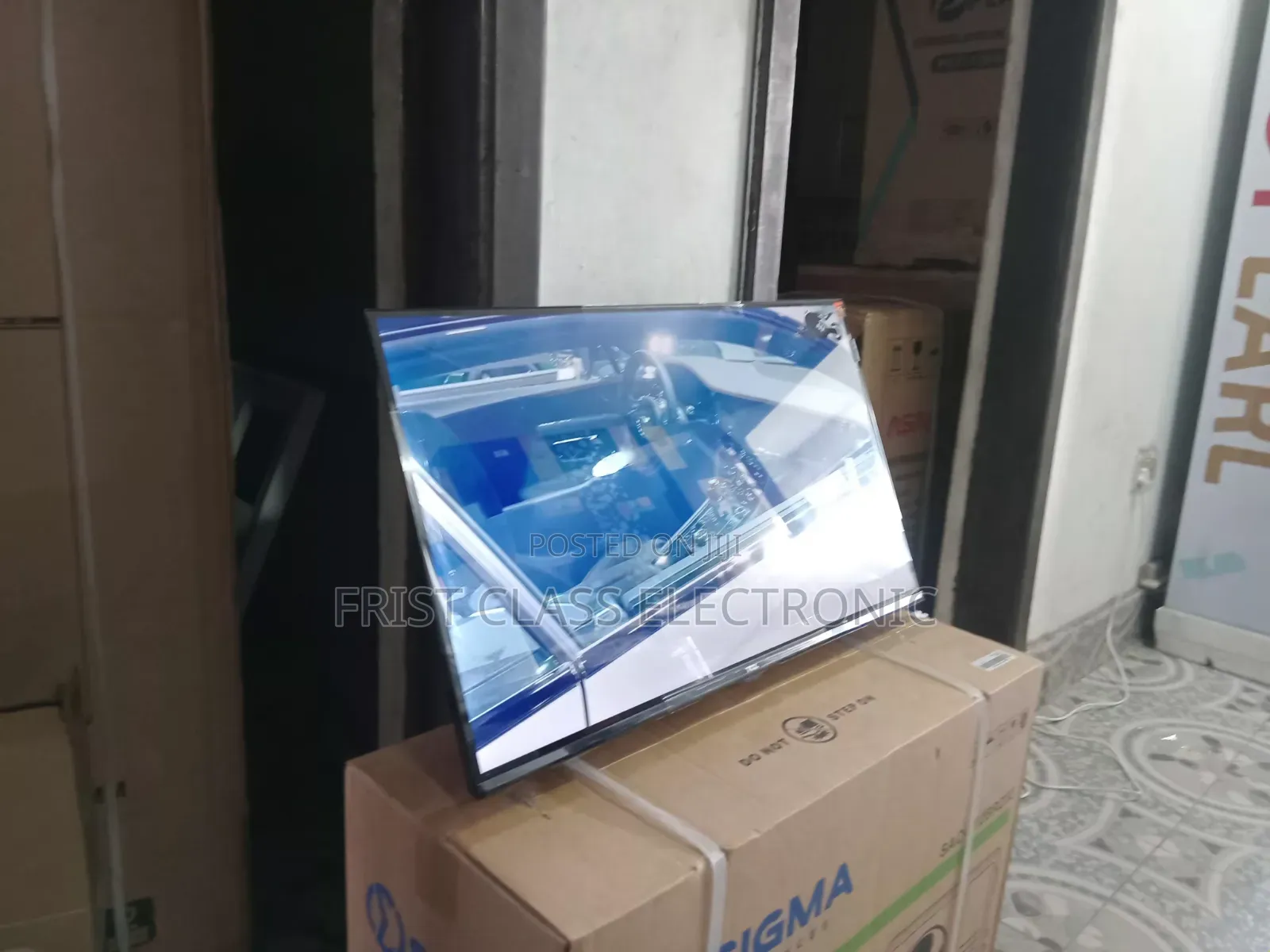 TCL 32 Smart Tv Warmth That Gathers Everyone Together