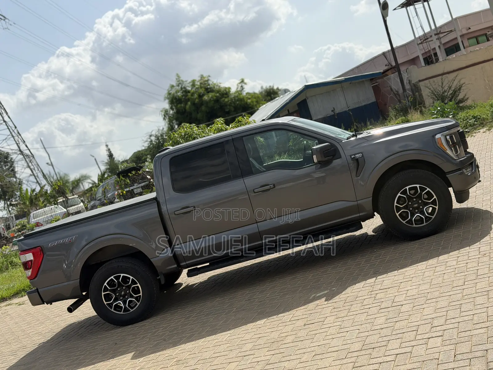Ford F-150 LARIAT 2022 Gray