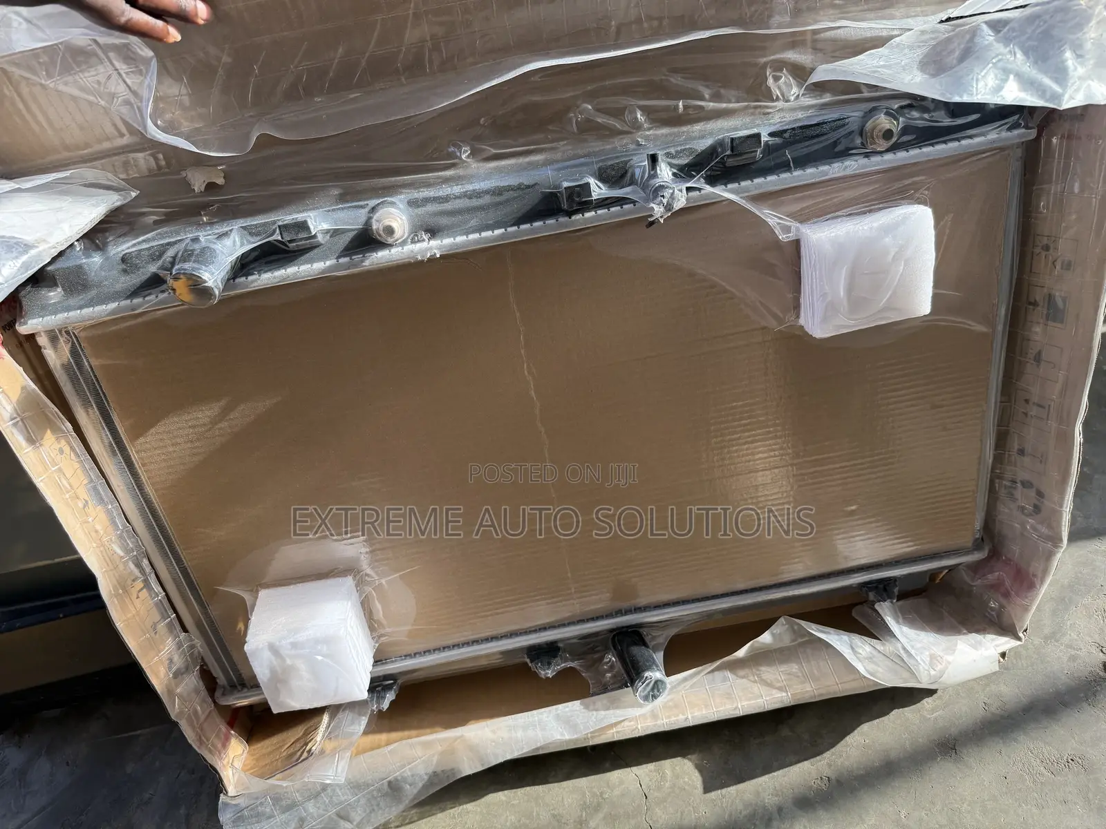 Camry Spider 2012 2013 2014 (Le, Xle) Radiator Tank