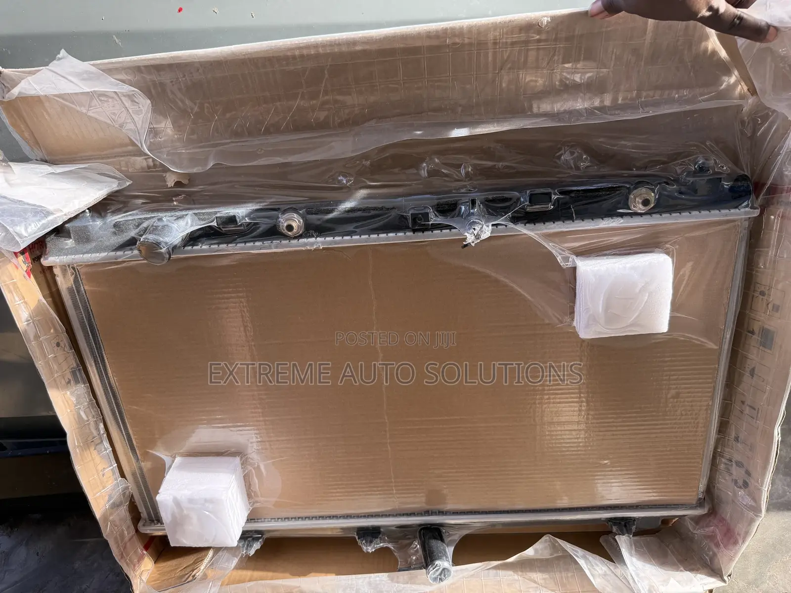 Camry Spider 2012 2013 2014 (Le, Xle) Radiator Tank