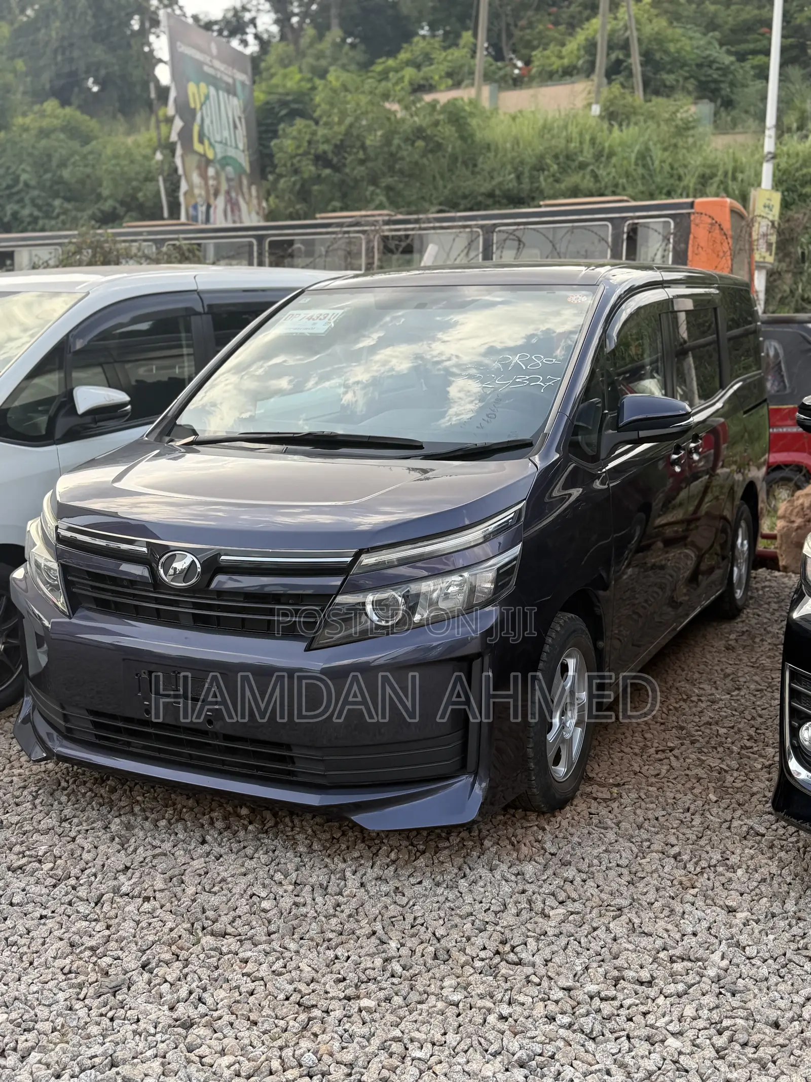 Toyota Voxy 2015 Blue