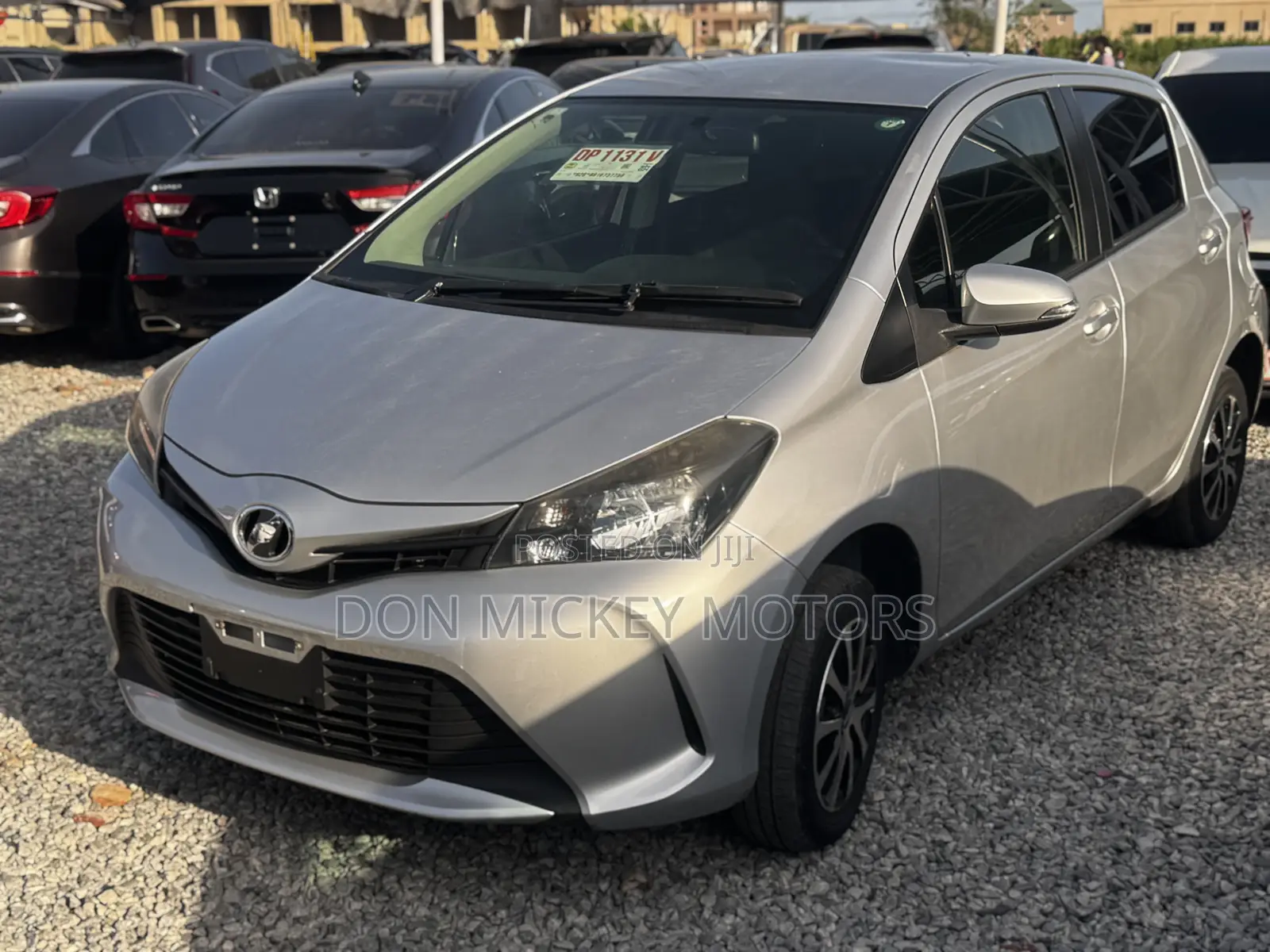 Toyota Vitz 1.3 FWD 5dr 2014 Silver