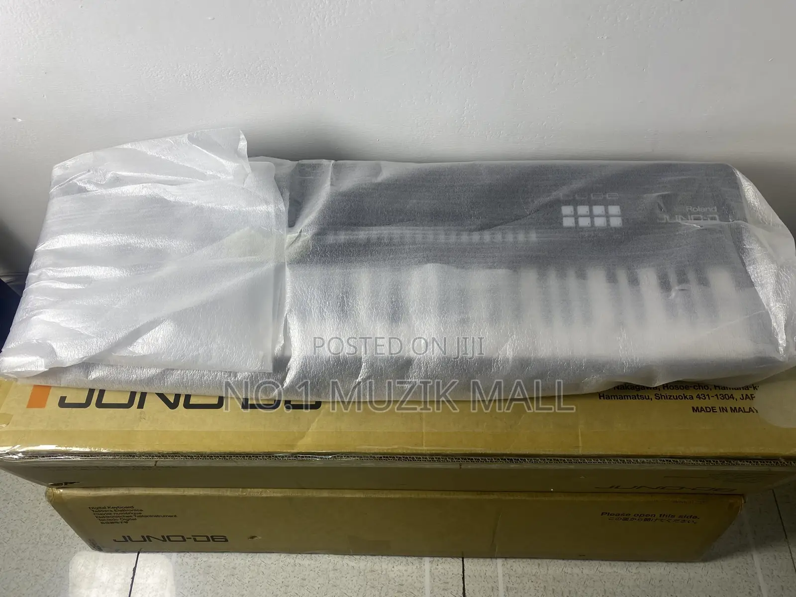 Roland Juno D6