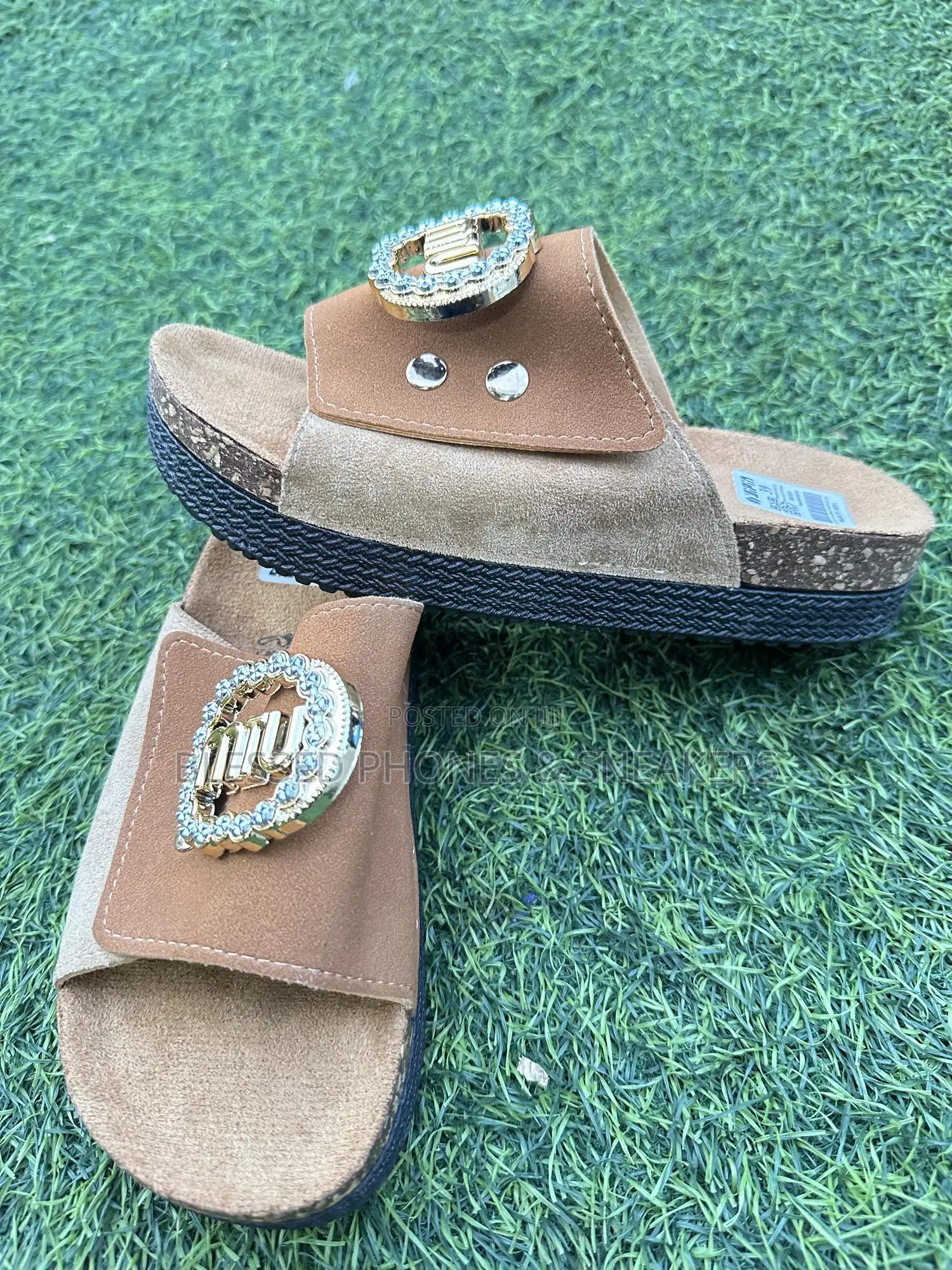 Beike Slippers