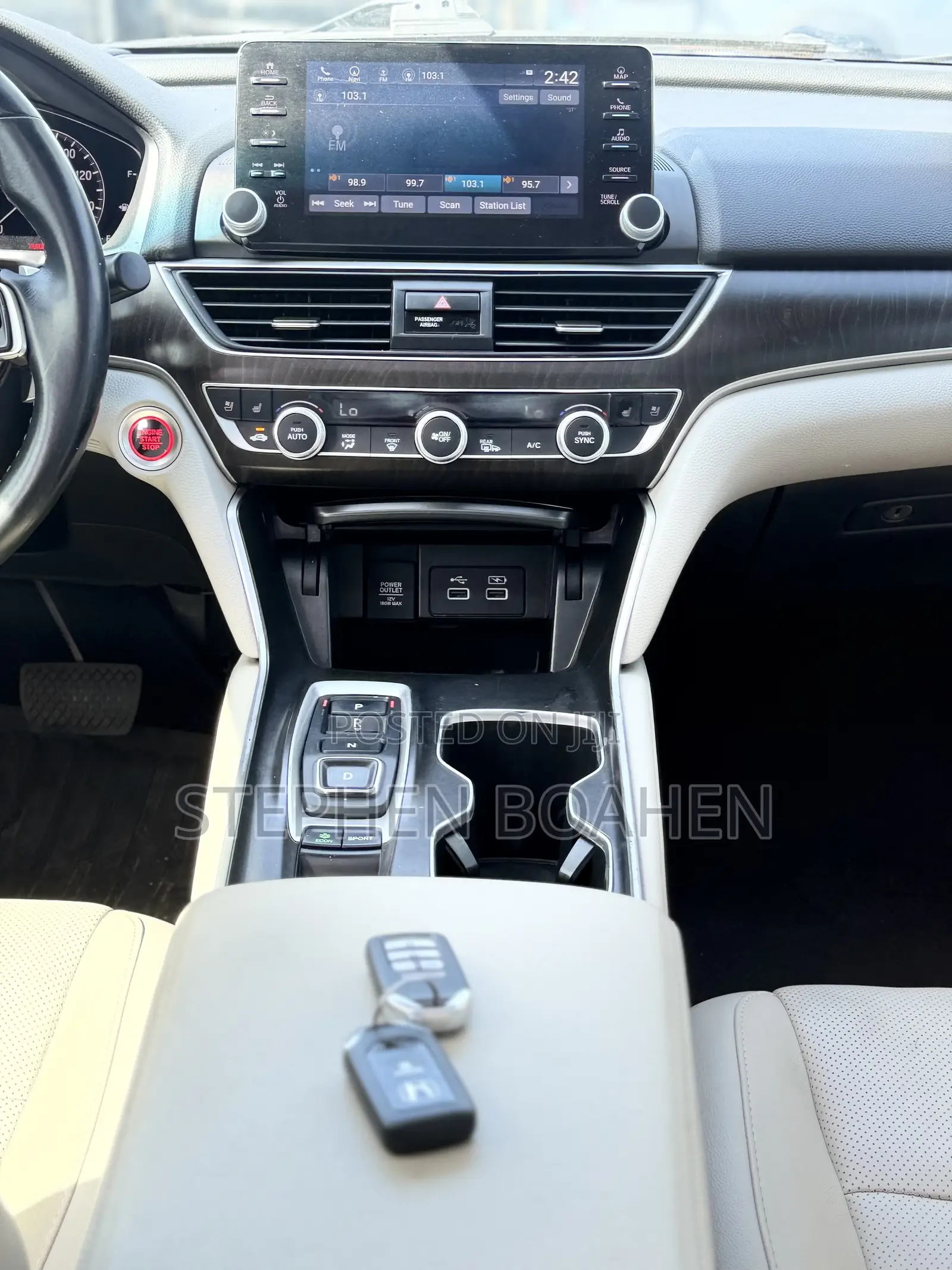 Honda Accord Touring 2.0T 2021 White