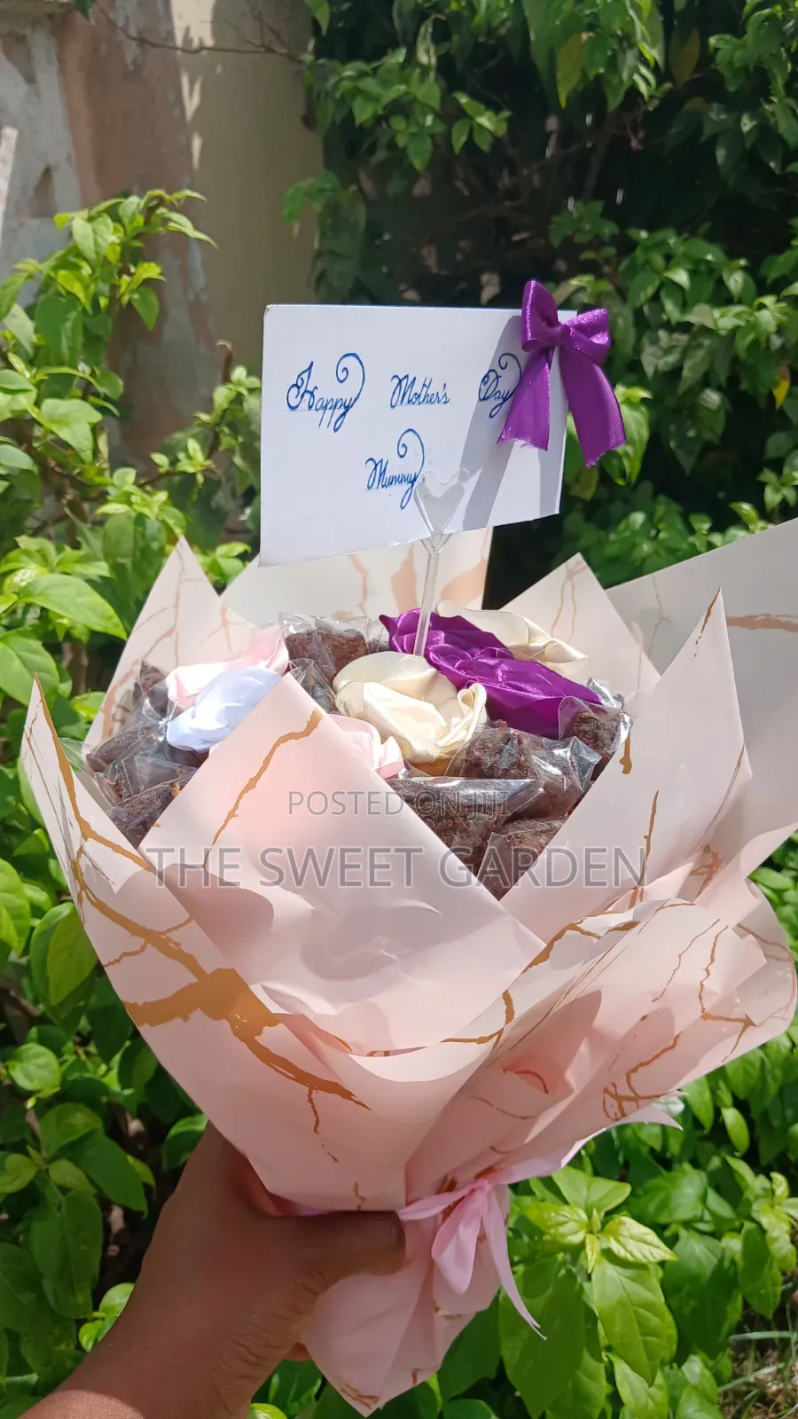 Brownie Bouquet With Satin Roses