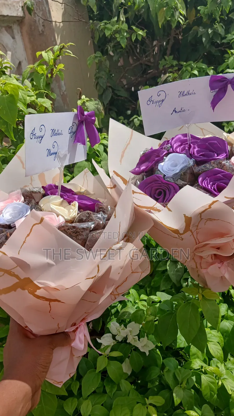 Brownie Bouquet With Satin Roses