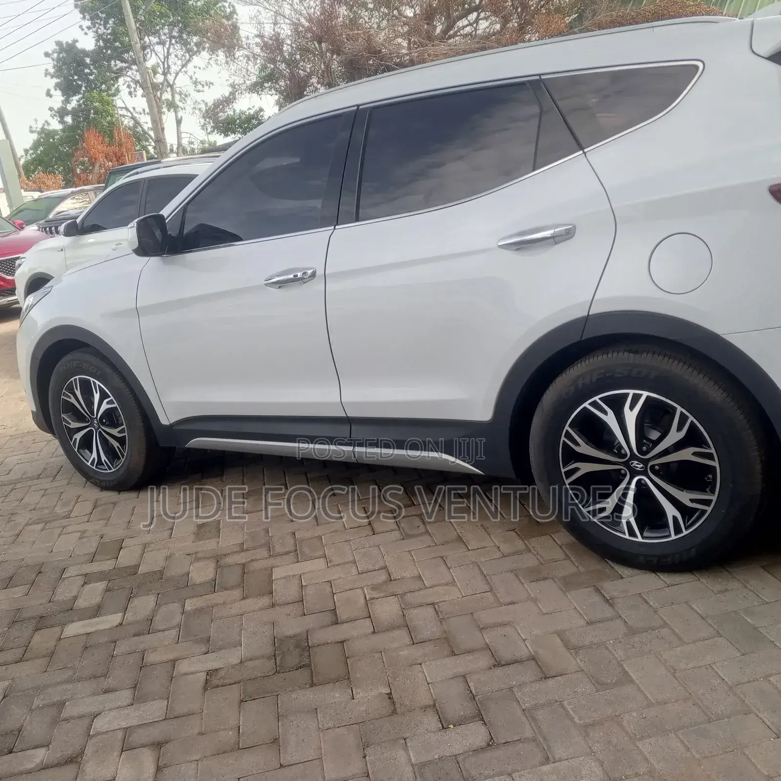 Hyundai Santa Fe 2017 White