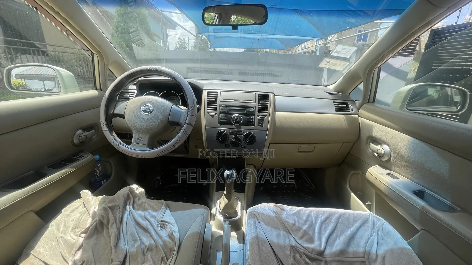 Nissan Tiida 2004 Gold