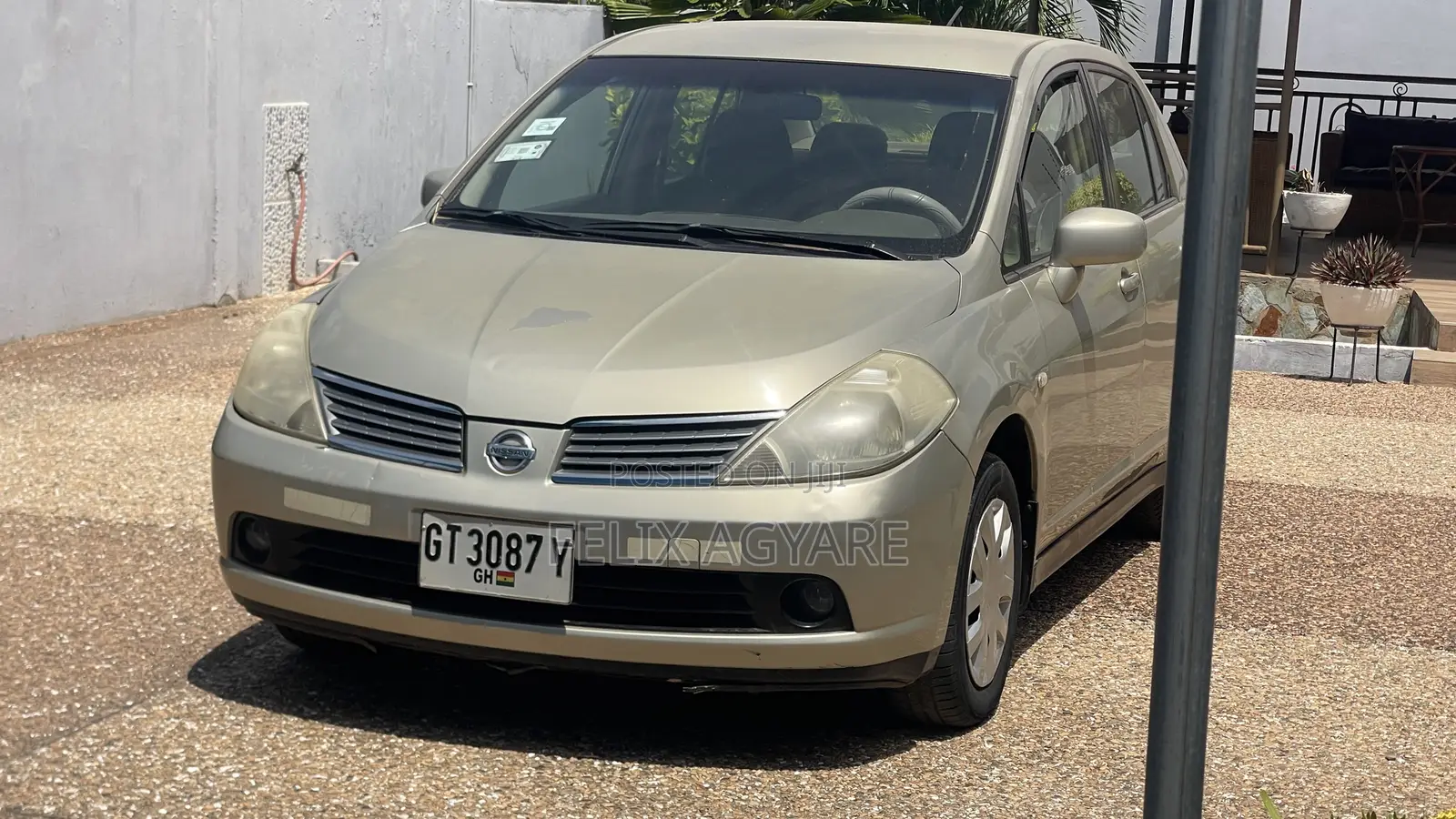 Nissan Tiida 2004 Gold