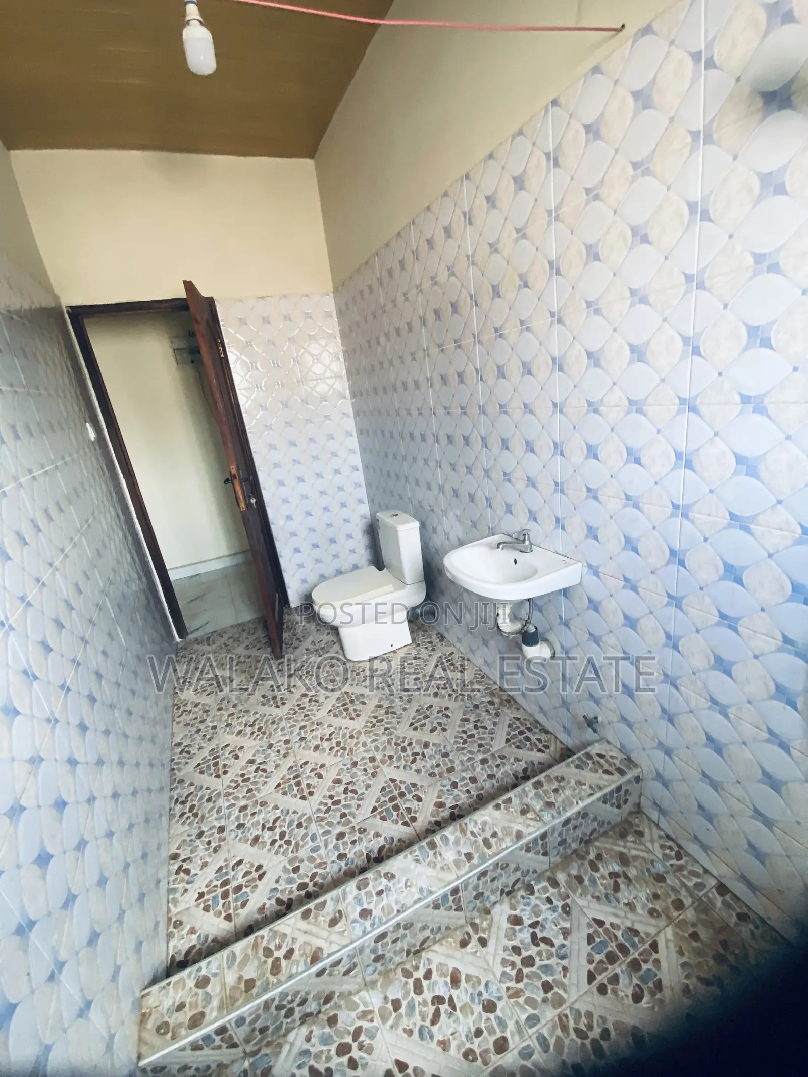 2bdrm Apartment in Kwabenya for rent