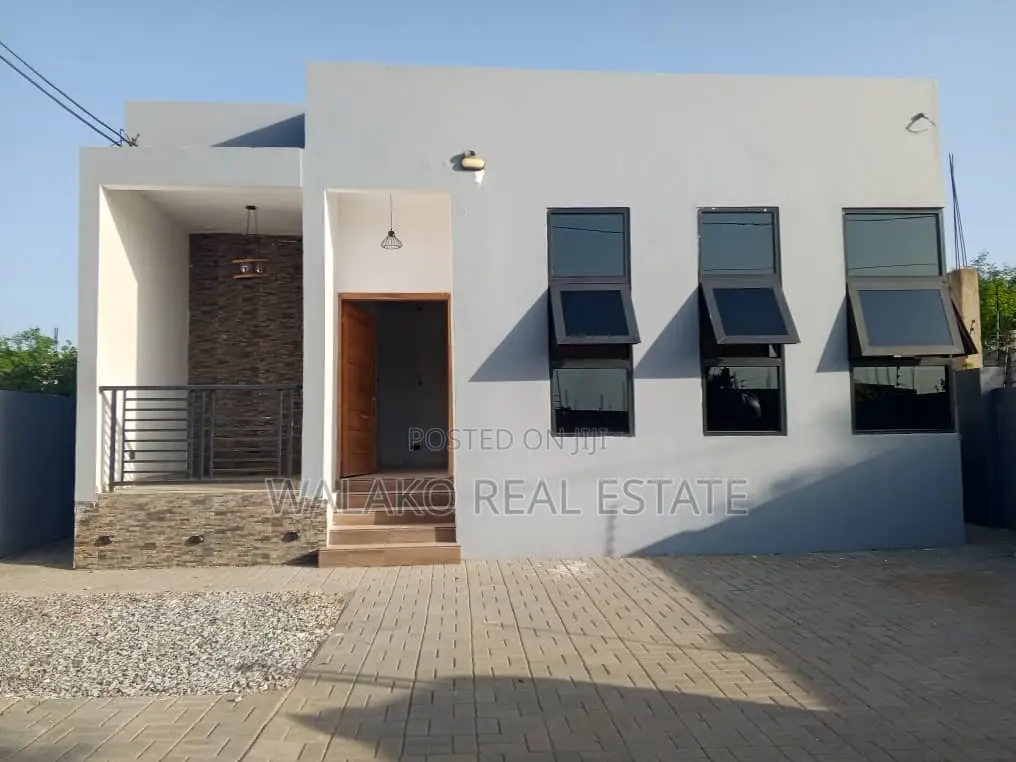 3bdrm House in Ablekuma for sale