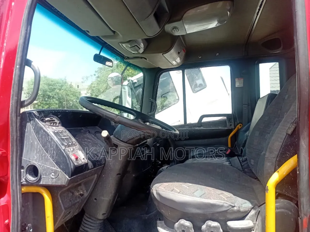Hyundai 5ton (8 Holes Big Light)