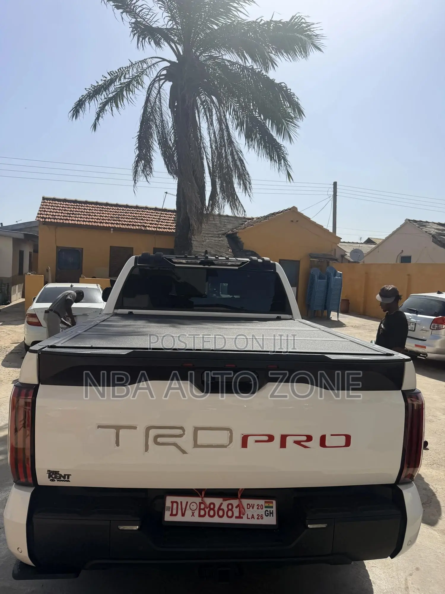 Toyota Tundra 2014-25 Pickup Truck Bucket Cover(Hard, Trifold)
