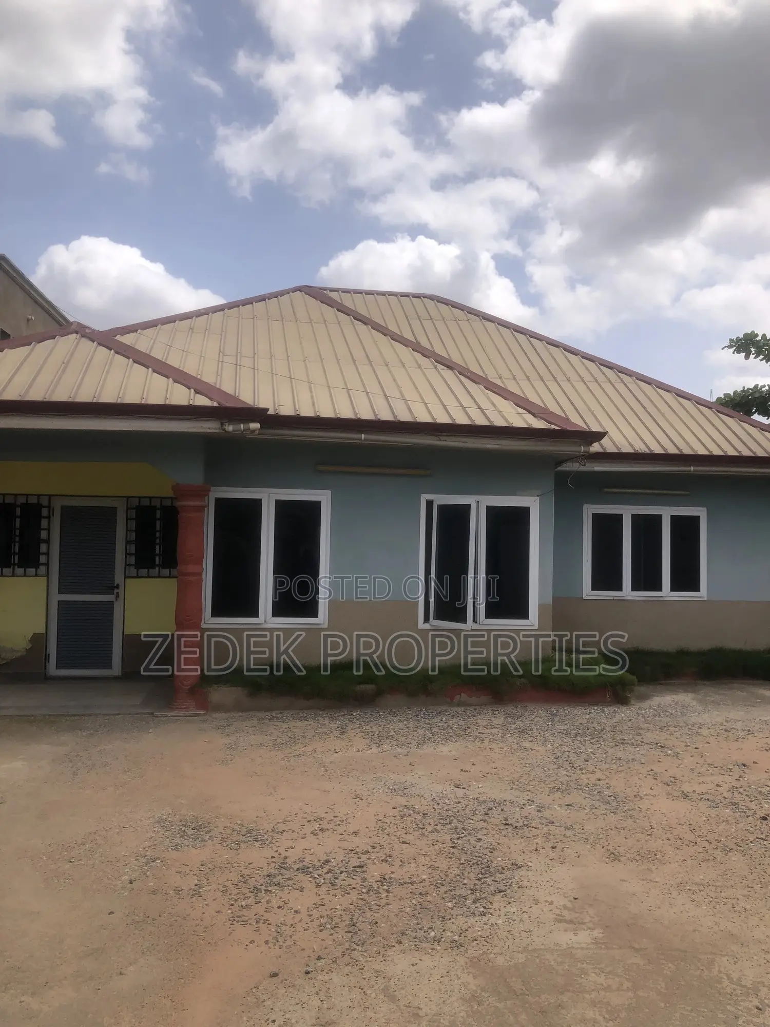 3bdrm House in Kwabenya, Ashomang Estate for rent