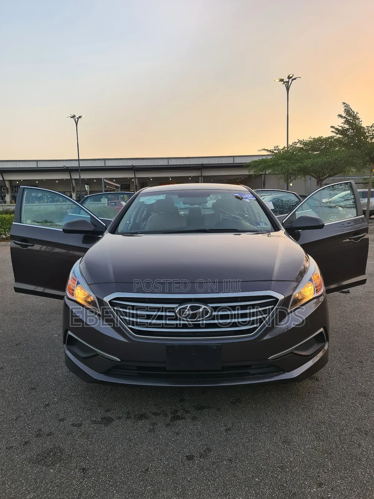 Hyundai Sonata Limited Sedan FWD (2.4L 4cyl 6A) 2017 Brown