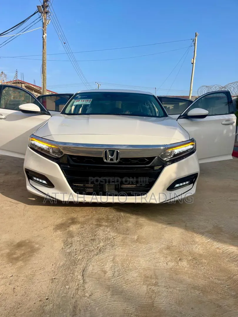 Honda Accord 2018 White