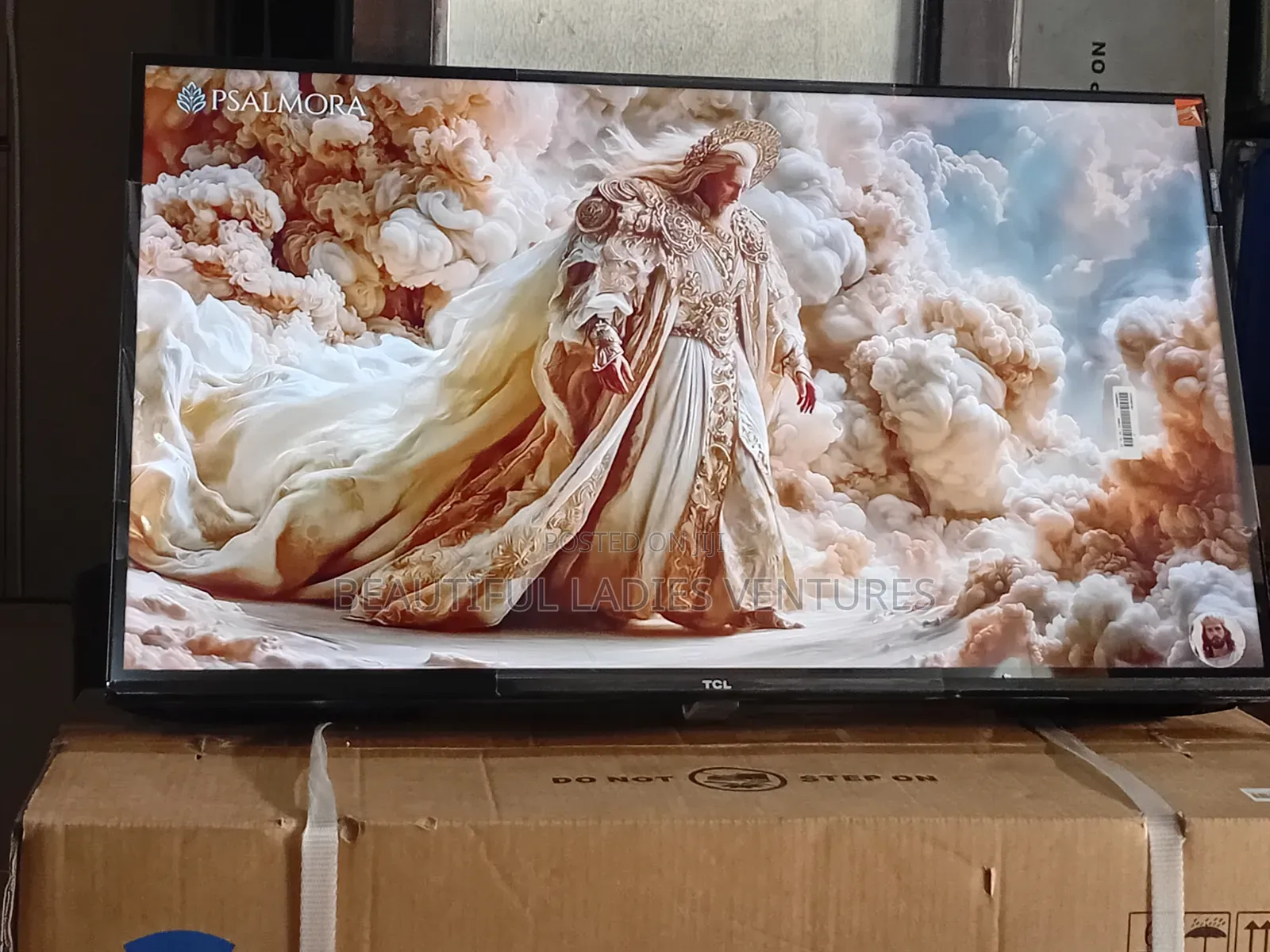 TCL 32-Inch Multimedia Entertainment Tv
