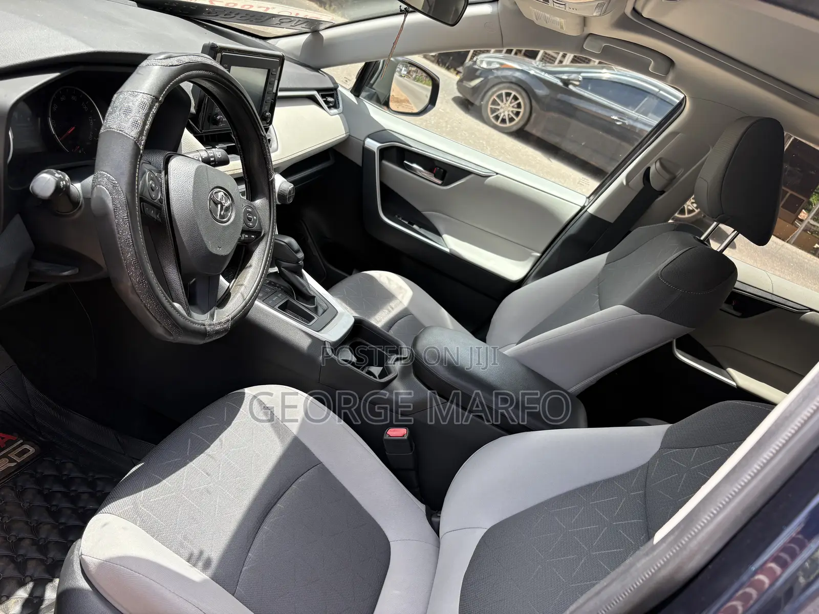 Toyota RAV4 2021 Blue