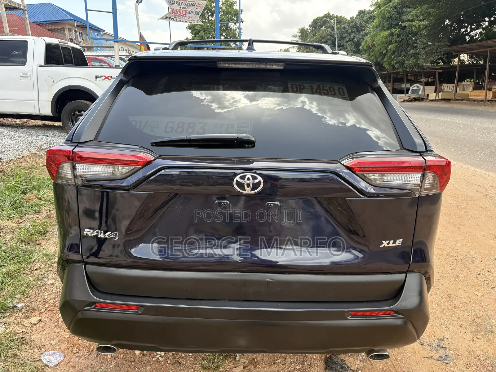 Toyota RAV4 2021 Blue