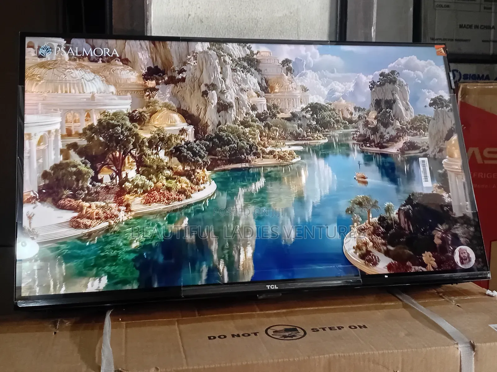 TCL 32” Ultra Clear Led Display Tv