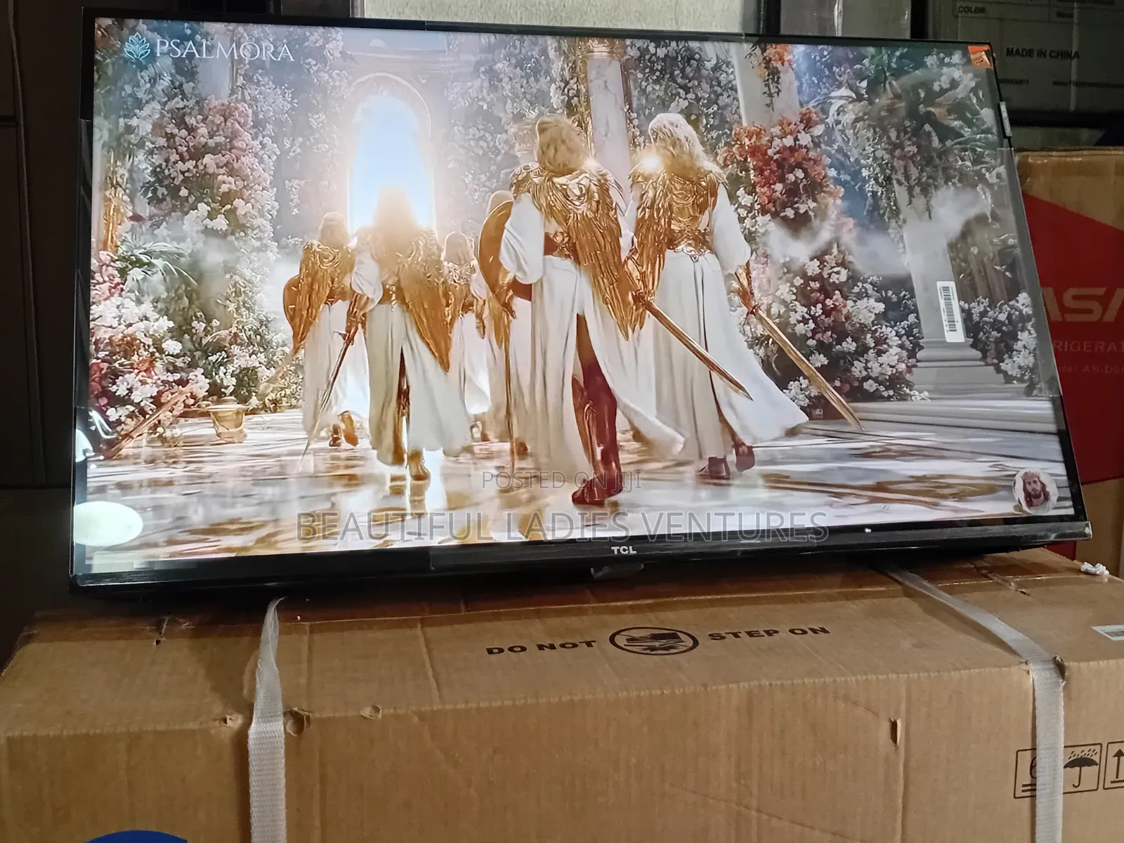 TCL 32-Inch Television With Vivid Colors