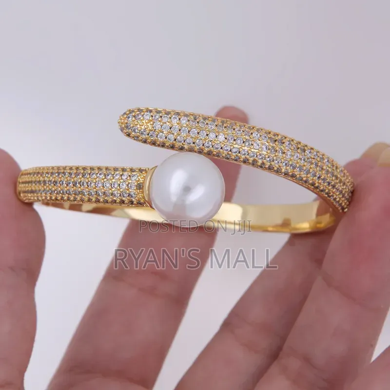Gold Pleated Bracelet