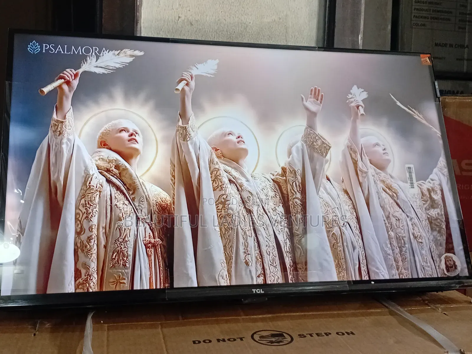 TCL 32-Inch Elegant Home Tv Solution